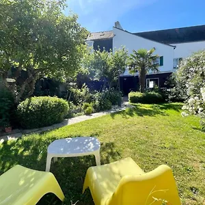 Magnifique Maison Bourgeoise 280 M2 Face Au Port-Louis