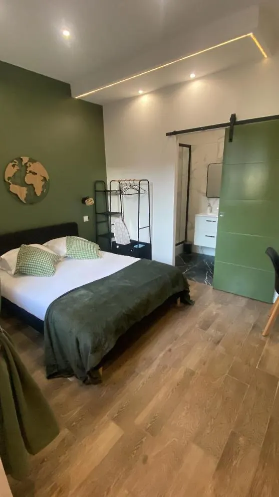 Apartment Studio Californie Beach Nice France